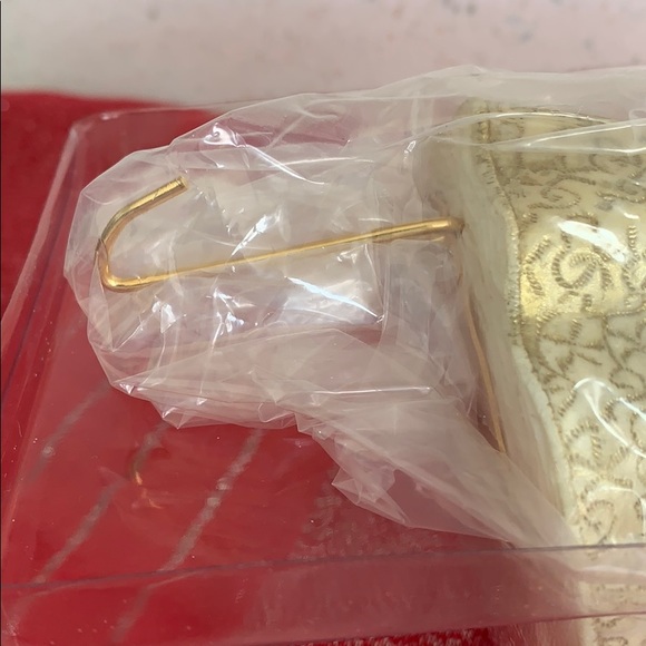 ‘95 Hallmark Happy Holidays Barbie Stocking Hanger - Picture 5 of 16